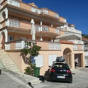 https://apartments-mustac.hotelinzadar.com